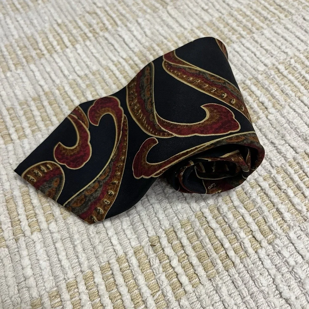Como Collezione Men's‎ Paisley 100% Silk Handmade Business Formal Necktie